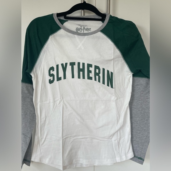Slytherin Ladies L/S Raglan T Shirt  - size L NWOT - Picture 1 of 4